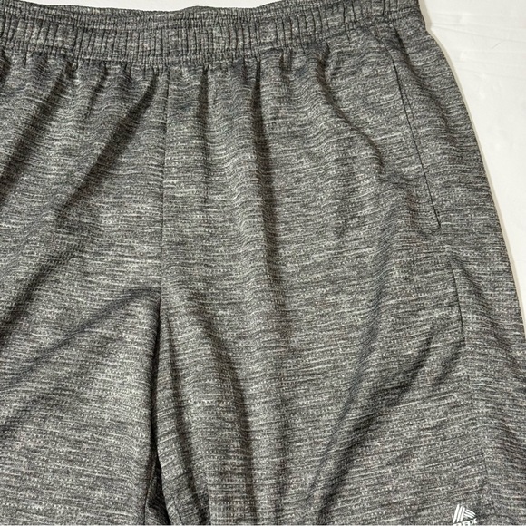 RBX Men's Heather Gray Athletic Shorts Size Large - Picture 3 of 7